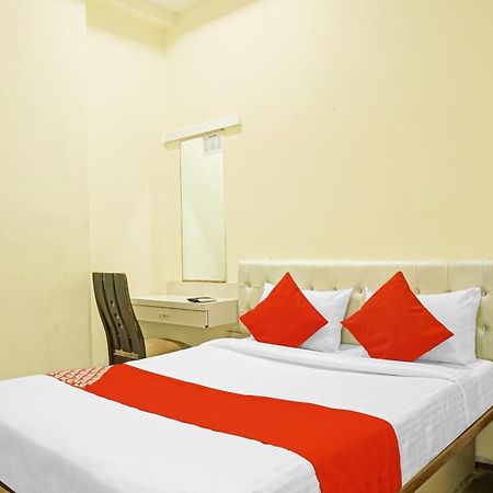 Hotel O 24K Inn Mundhva Dış mekan fotoğraf